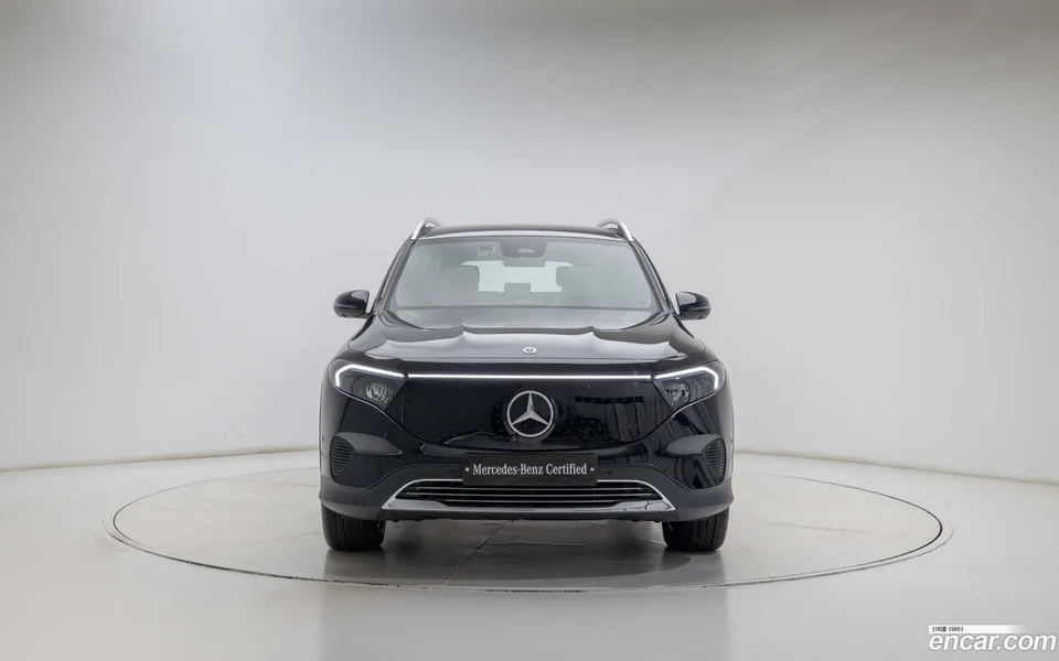 Mercedes-Benz EQB EQB300 4MATIC 2025 — thumbnail 3