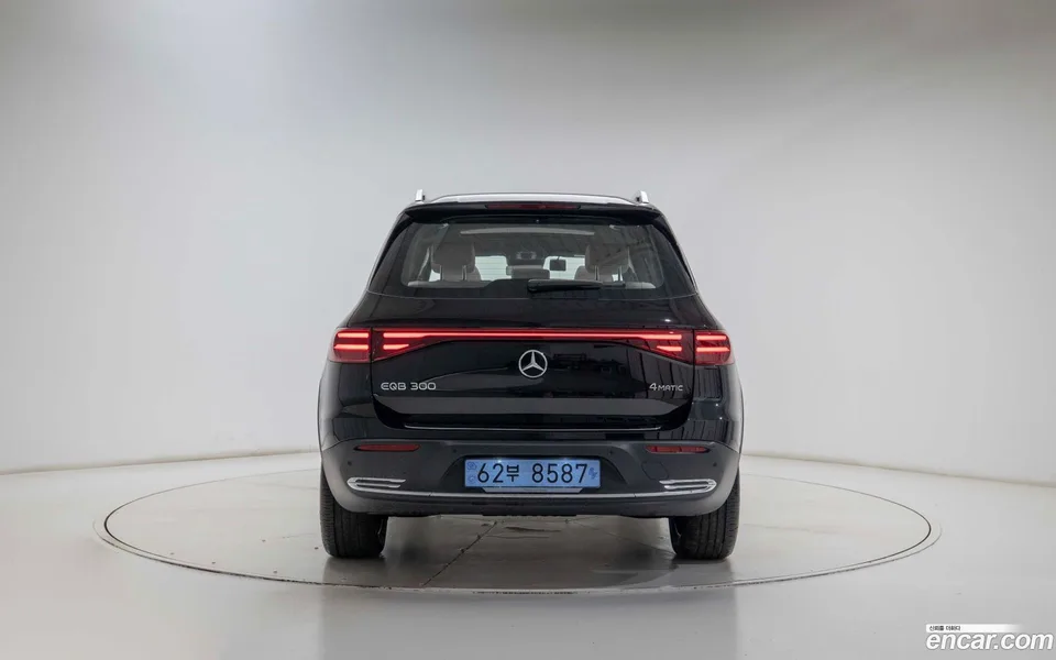 Mercedes-Benz EQB EQB300 4MATIC 2025 — thumbnail 4