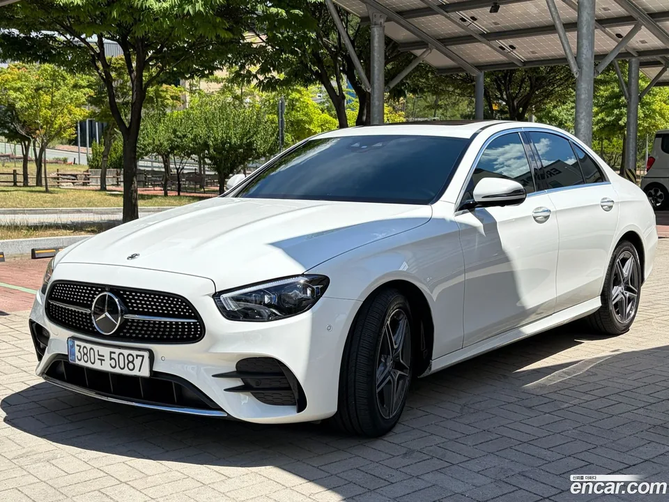 Mercedes-Benz E-Class E250 AMG Line 2023 — миниатюра 3