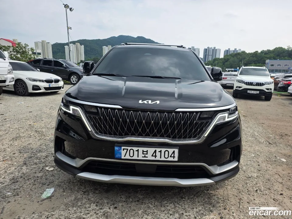 Kia Carnival 11 2023 — photo 1, buy with delivery to Moscow