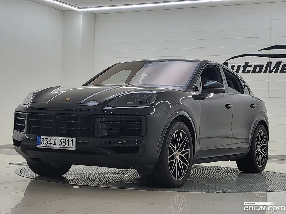 Porsche Cayenne 3.0 2025 — photo 1, buy with delivery to Moscow
