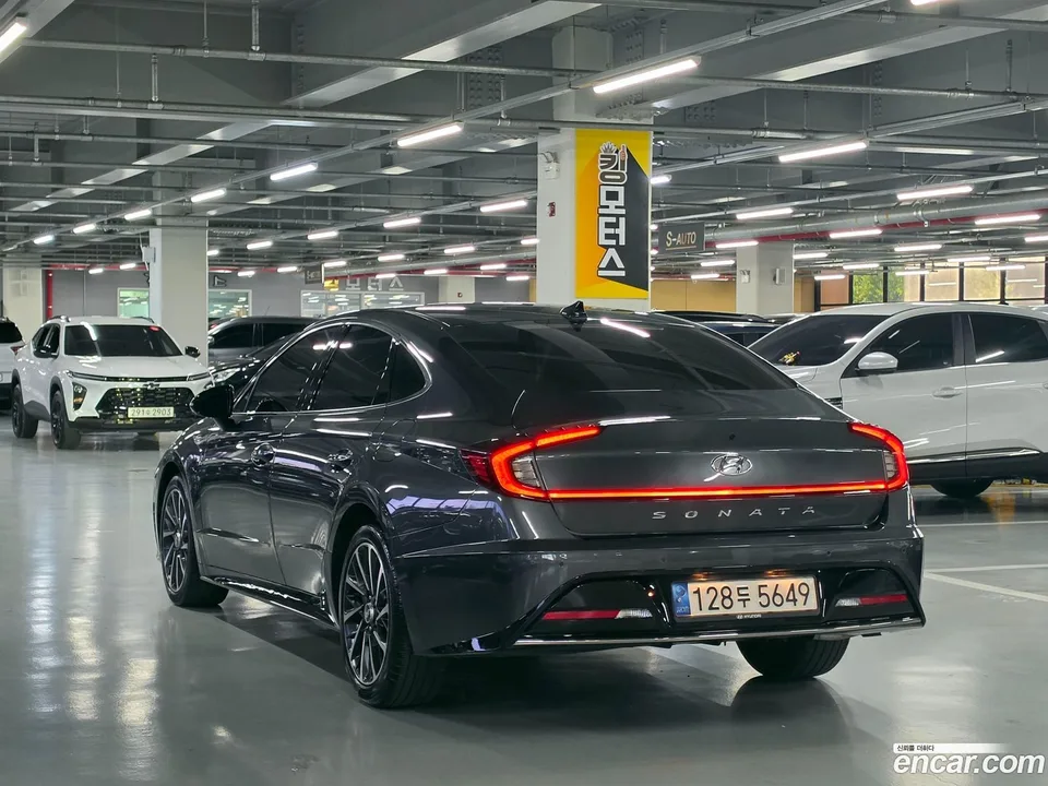 Hyundai Sonata 2.0 2022 — thumbnail 4