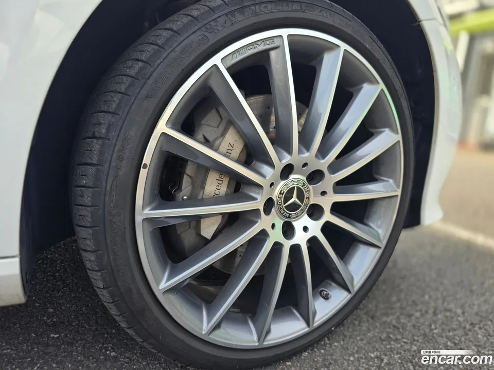 Mercedes-Benz E-Class E450 4MATIC 2023 — thumbnail 2