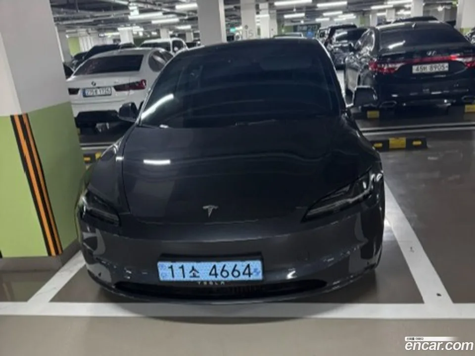 Tesla Model 3 AWD 2025 — миниатюра 2