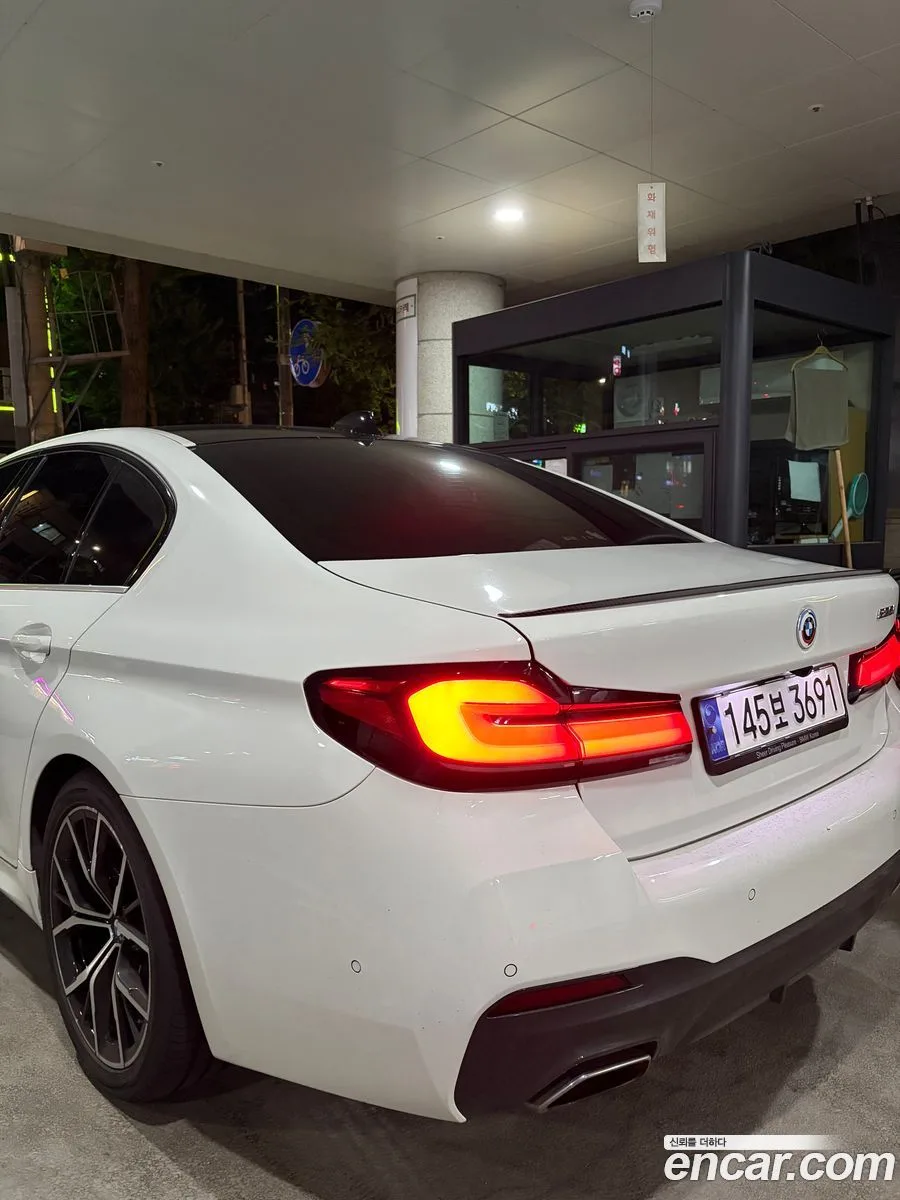 BMW 5 Series 530i M 2023 — миниатюра 4