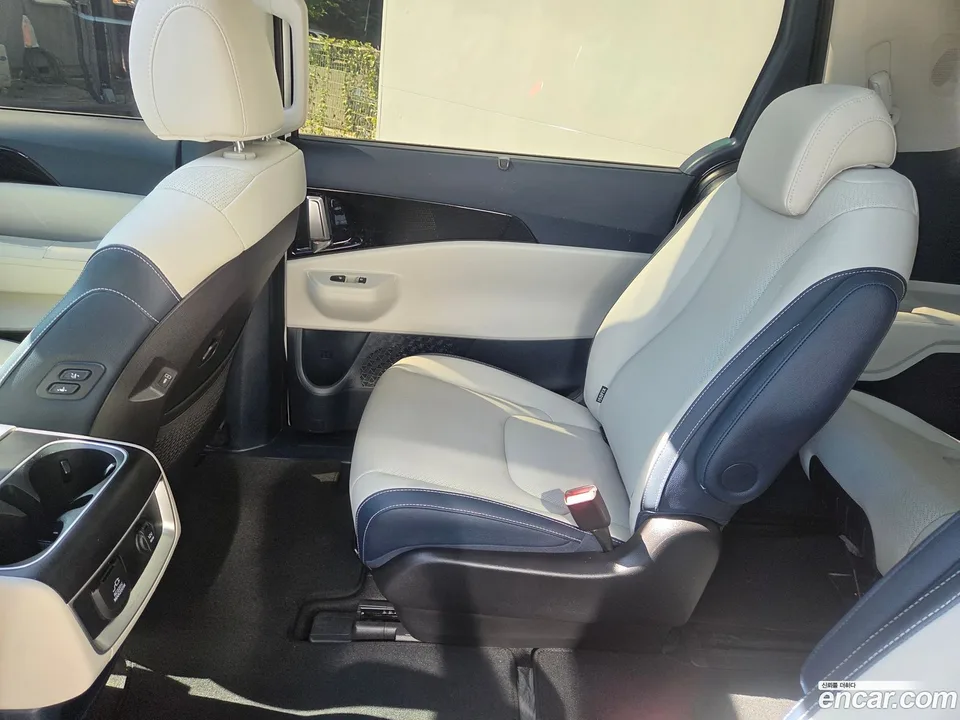 Kia Carnival HEV 9 2024 — thumbnail 2