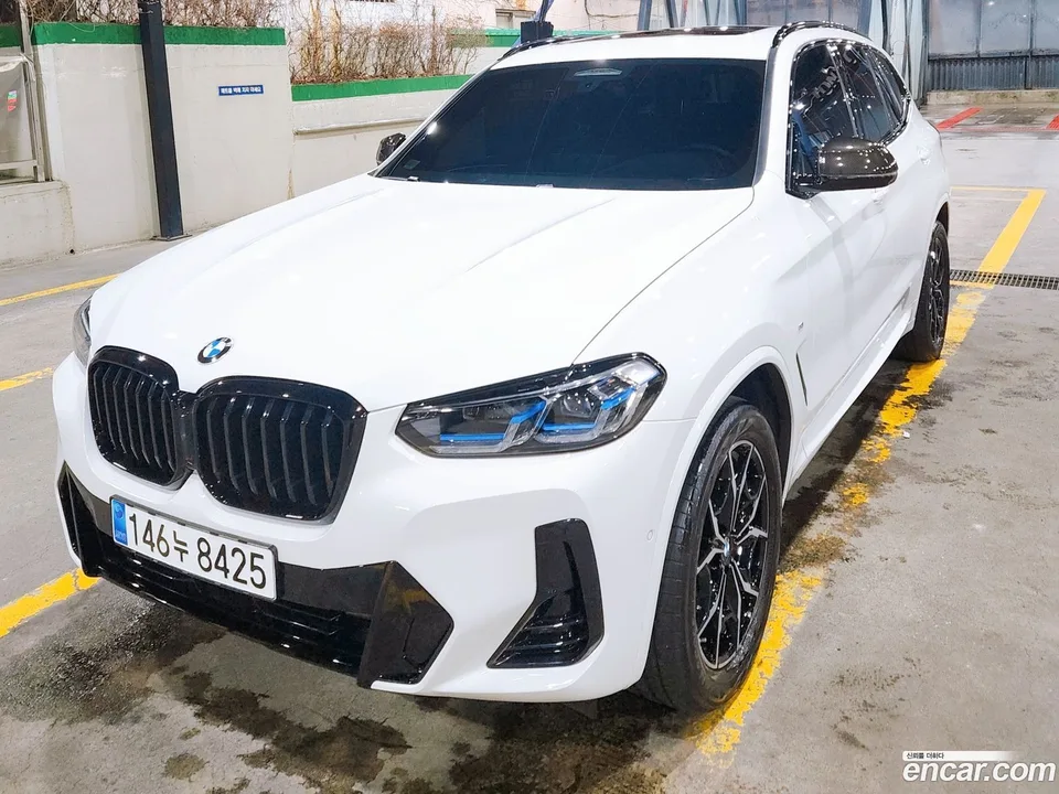 BMW X3 xDrive 20i M 2023 — thumbnail 3