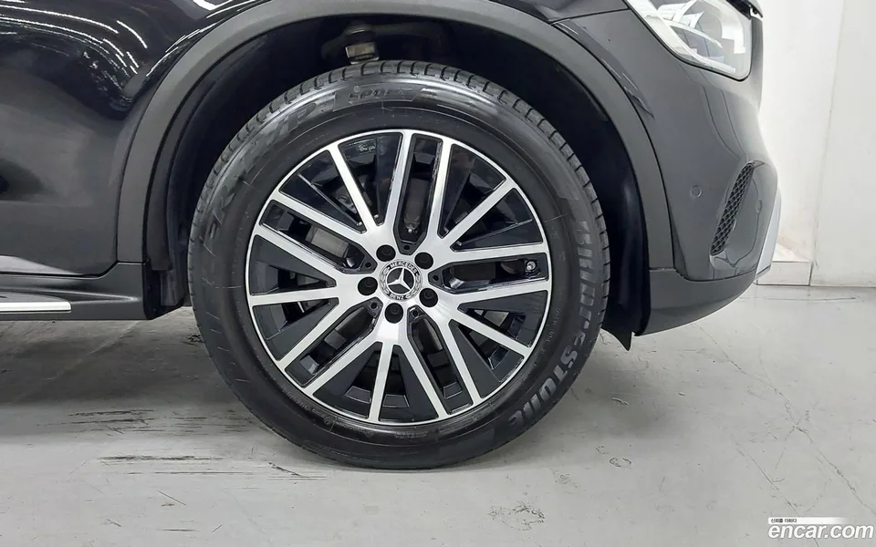 Mercedes-Benz GLC-Class GLC220 d 4MATIC 2022 — thumbnail 5