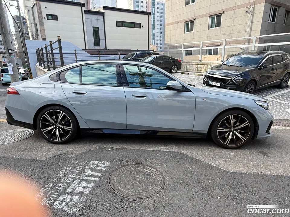 BMW 5 Series 2024