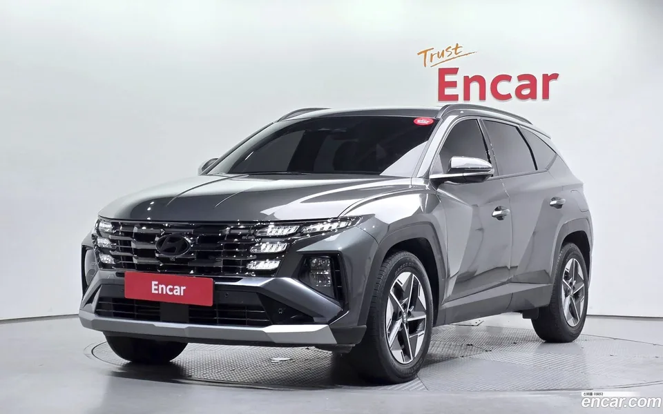 Hyundai Tucson Hybrid NX4 HEV 1.6 2WD 2025 — photo 1, buy with delivery to Moscow