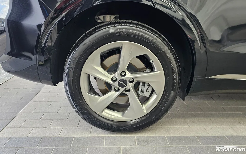 Genesis GV70 2.5T 2WD 2024 — миниатюра 2