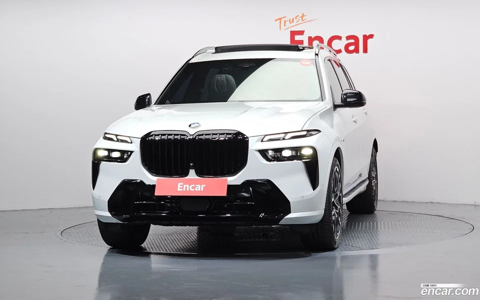 BMW X7 xDrive 40i M 6 2024 — thumbnail 3