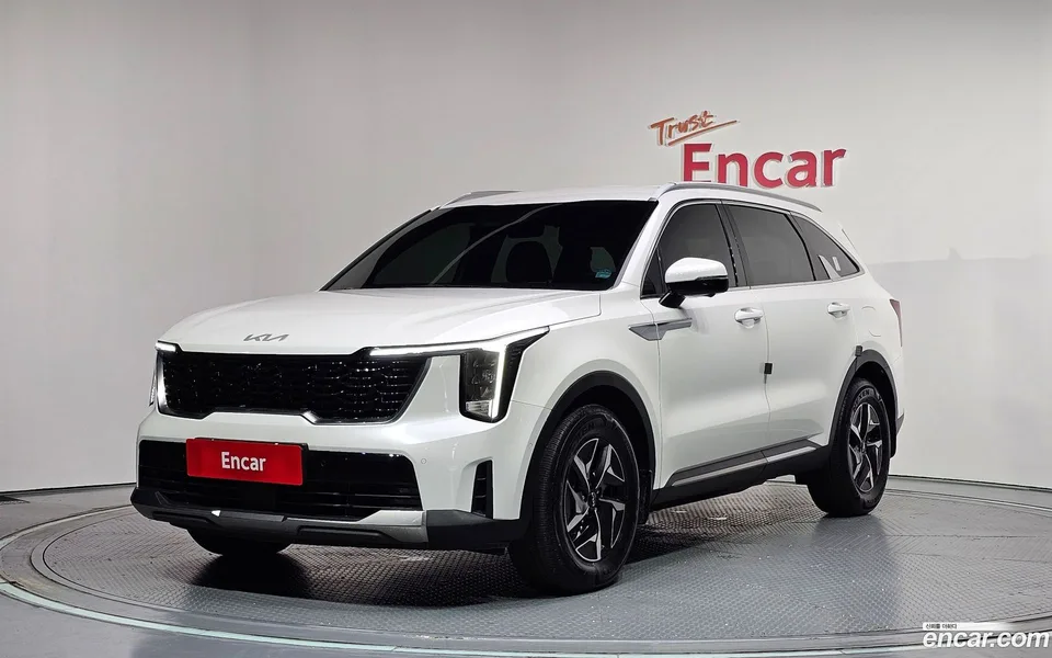 Kia Sorento HEV 1.6 2WD 2023 — photo 1, buy with delivery to Moscow