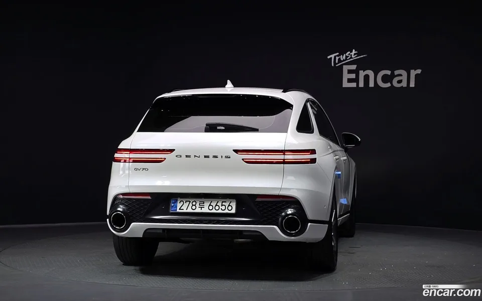 Genesis GV70 2.5T 2WD 2022 — thumbnail 4