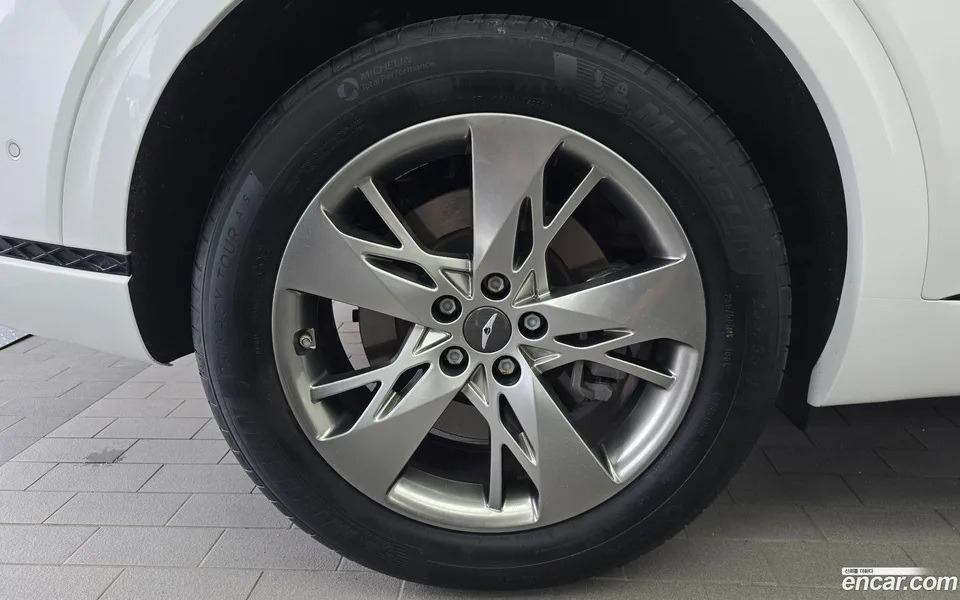 Genesis GV70 2.5T 2WD 2022 — thumbnail 5