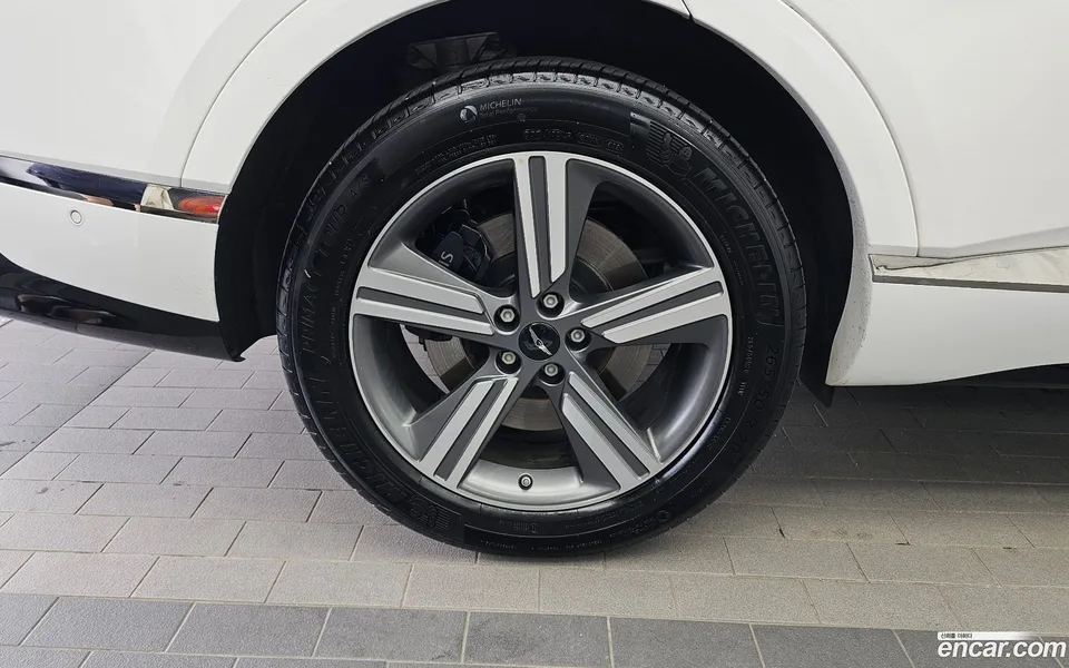 Genesis GV80 Coupe 2.5T AWD 2024 — миниатюра 2