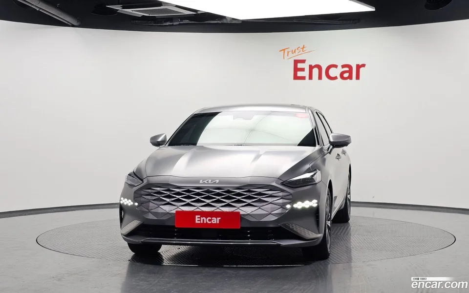 Kia K8 Hybrid 2023 — thumbnail 3