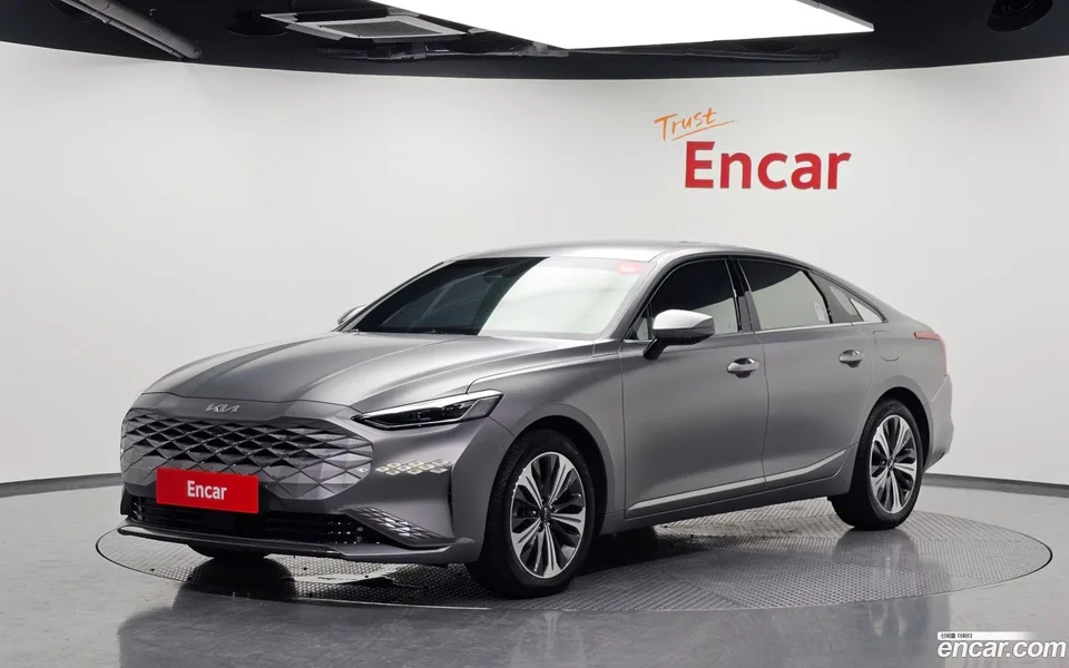 Kia K8 Hybrid 2023 — photo 1, buy with delivery to Moscow