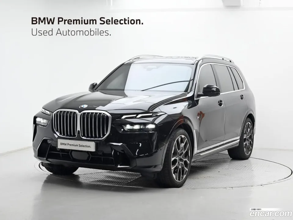 BMW X7 xDrive 40i M 6 2025 — photo 1, buy with delivery to Moscow