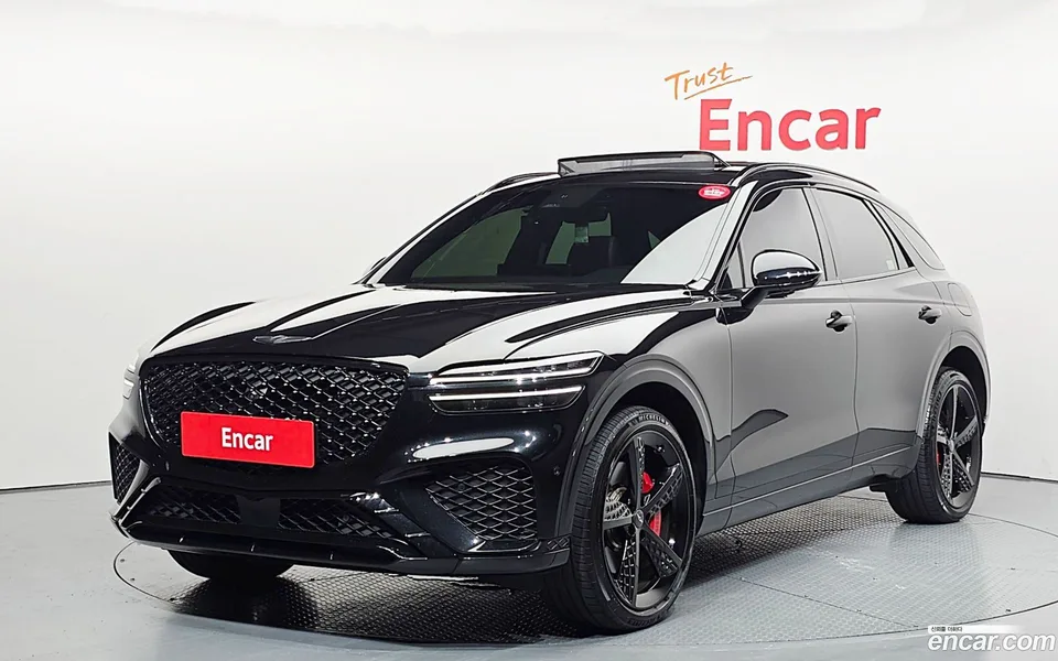 Genesis GV70 2.5T AWD 2024 — photo 1, buy with delivery to Moscow