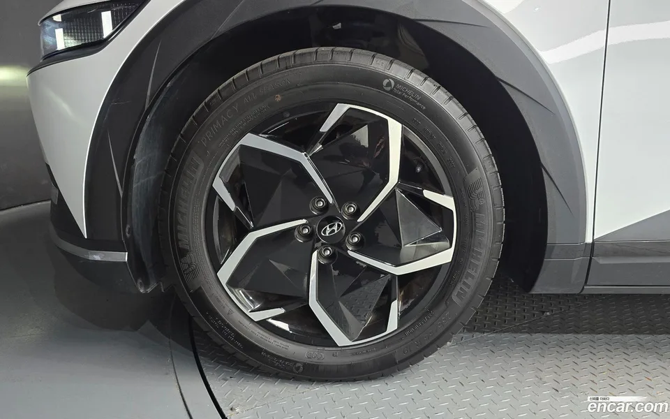 Hyundai Ioniq 5 2024 — thumbnail 2