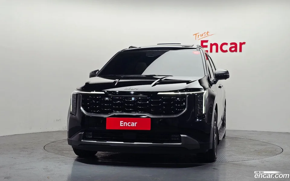 Kia Carnival HEV 7 X Line 2025 — thumbnail 3