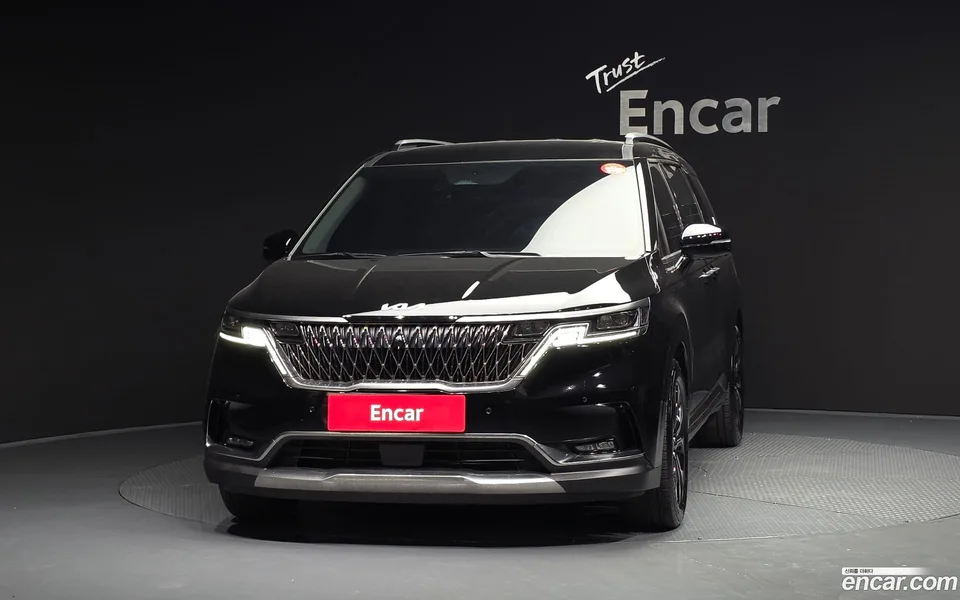 Kia Carnival 9 2022 — thumbnail 3