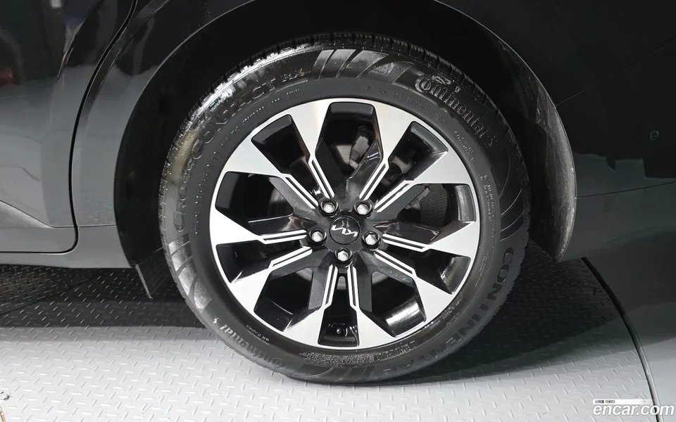 Kia Carnival 9 2022 — thumbnail 5