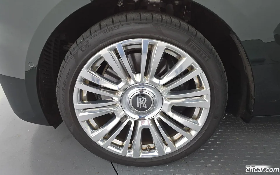 Rolls-Royce Ghost 6.7 V12 2022 — thumbnail 2