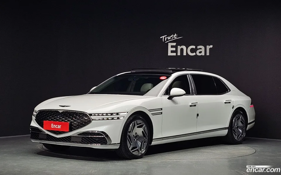 Genesis G90 3.5 e-S/C AWD LWB 2022 — photo 1, buy with delivery to Moscow