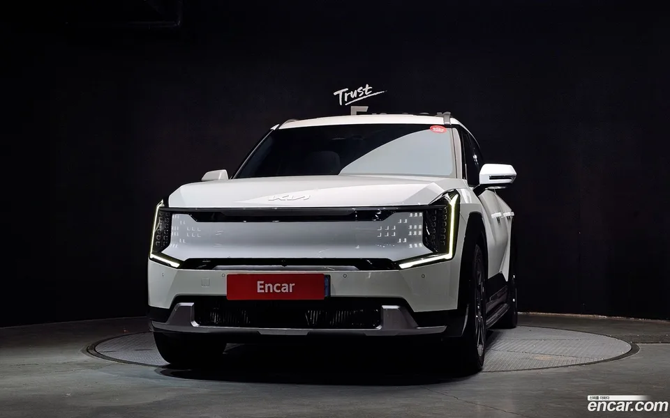 Kia EV9 4WD 2023 — thumbnail 3
