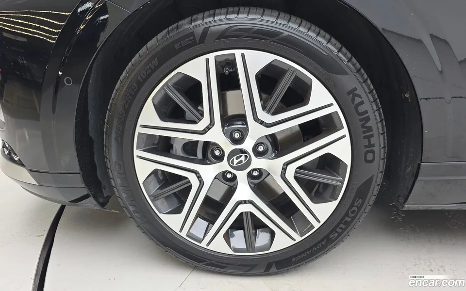 Hyundai Grandeur 2.5 2WD 2023 — thumbnail 2