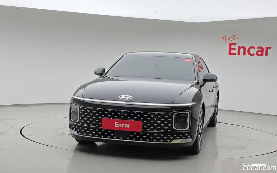 Hyundai Grandeur 2.5 2WD 2023 — thumbnail 3