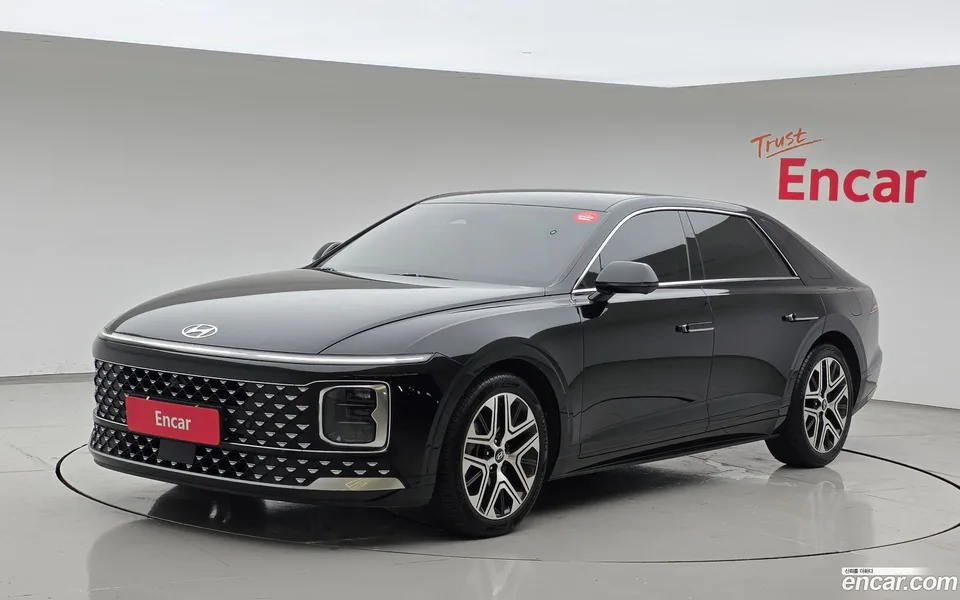 Hyundai Grandeur 2.5 2WD 2023 — photo 1, buy with delivery to Moscow
