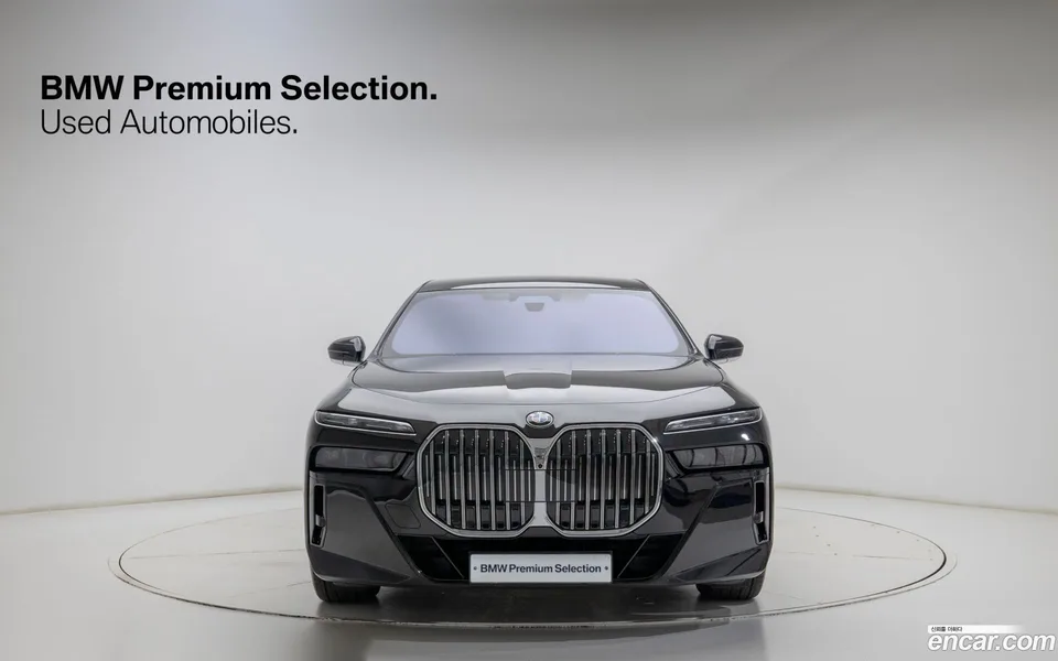 BMW 7 Series 740d xDrive M 2024 — thumbnail 3