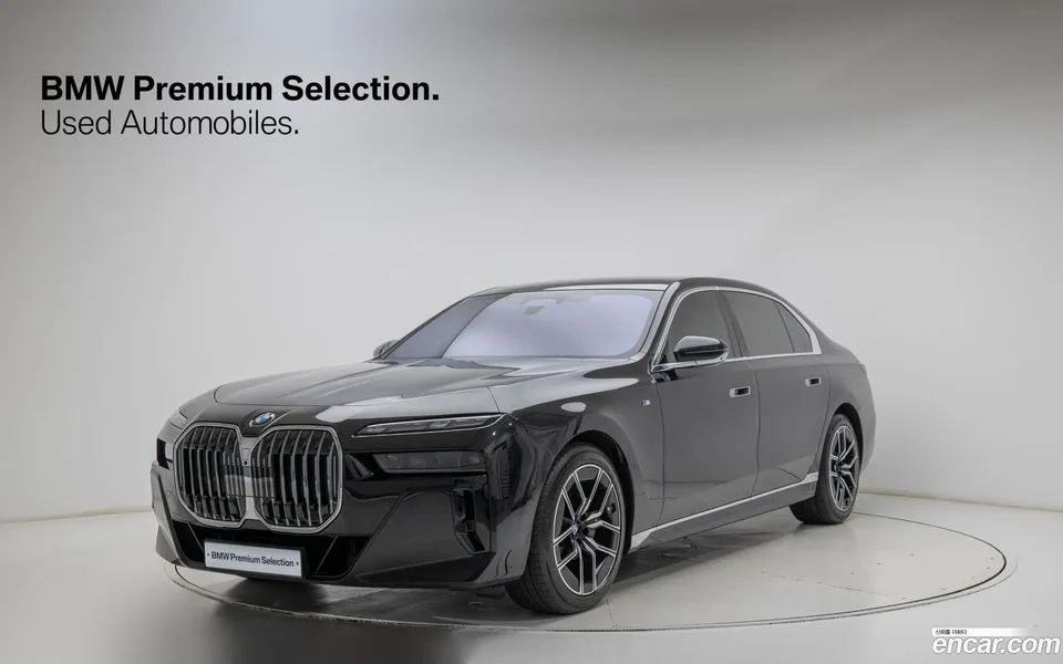 BMW 7 Series 740d xDrive M 2024 — photo 1, buy with delivery to Moscow