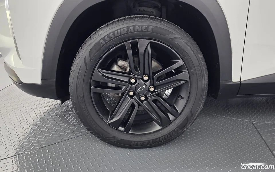 Chevrolet Trax Crossover 1.2 ACTIV 2023 — thumbnail 2