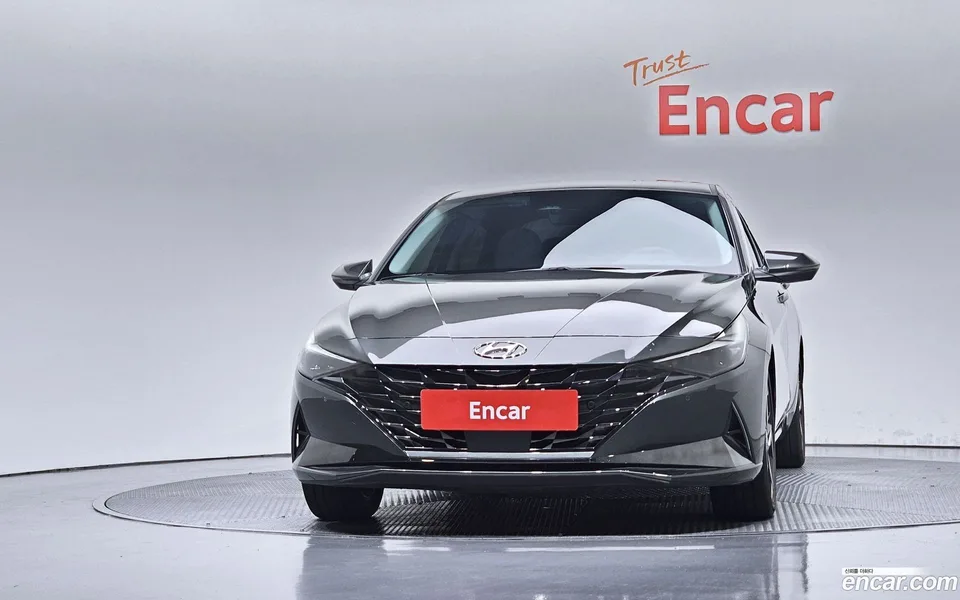Hyundai Avante Hybrid 2023 — thumbnail 3