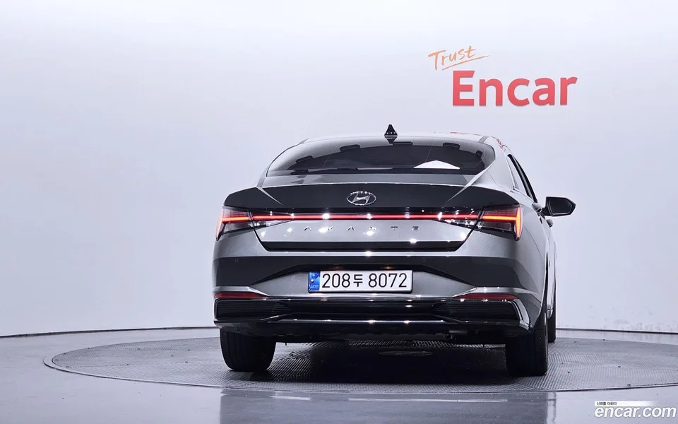Hyundai Avante Hybrid 2023 — thumbnail 4