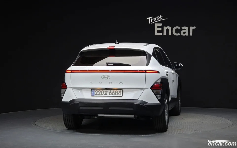 Hyundai Kona Hybrid 2023 — thumbnail 4