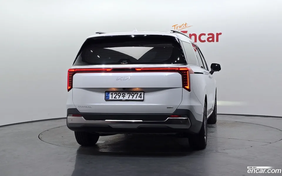 Kia Carnival HEV 9 2024 — thumbnail 4
