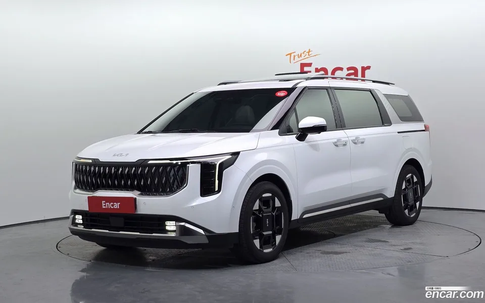 Kia Carnival HEV 9 2024 — photo 1, buy with delivery to Moscow