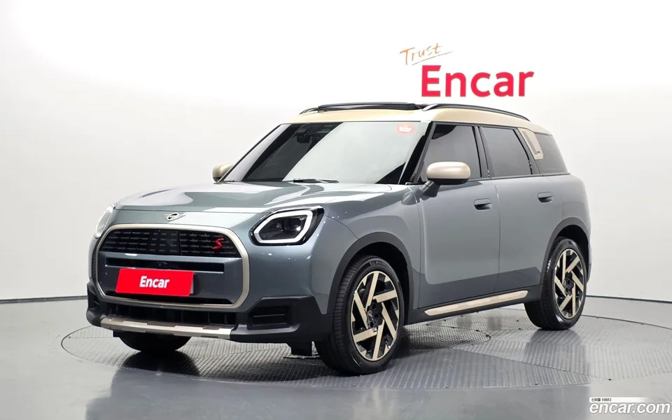 MINI Cooper S Countryman ALL4 2025 — photo 1, buy with delivery to Moscow