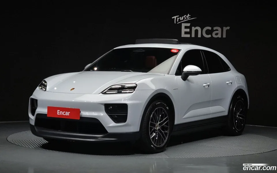 Porsche Macan Electric 4 2025 — photo 1, buy with delivery to Moscow