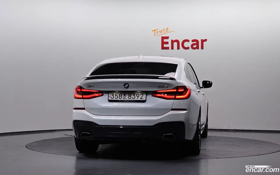 BMW 6 Series GT 630i xDrive M 2024 — thumbnail 4