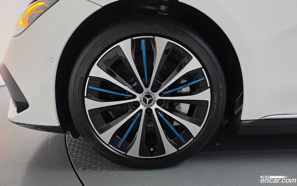 Mercedes-Benz EQE EQE350+ 2023 — thumbnail 2