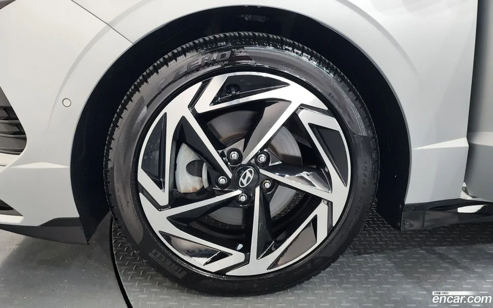 Hyundai Sonata The Edge Hybrid 2023 — thumbnail 2