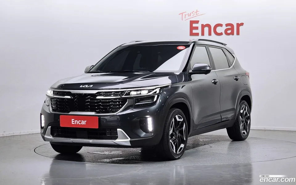 Kia Seltos 1.6 2WD 2024 — фото 1, купить с доставкой в Москву