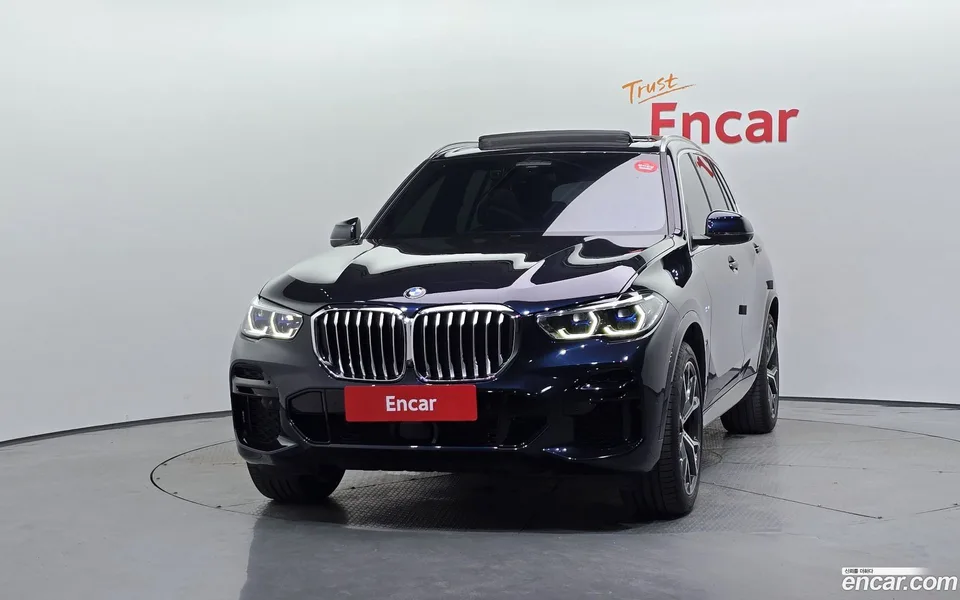 BMW X5 xDrive 40i M 2022 — миниатюра 3