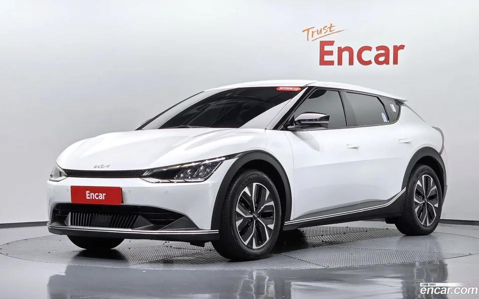 Kia EV6 2024 — фото 1, купить с доставкой в Москву